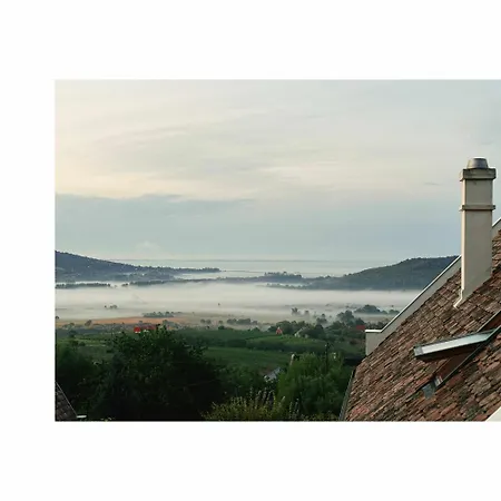 Vinonima Vendeghaz Tatil Evi